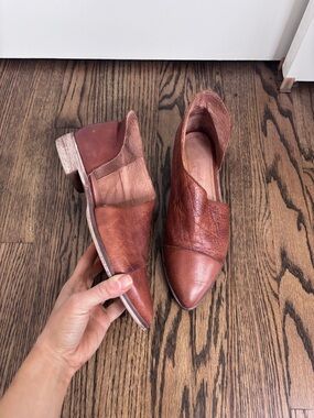 Free People Royale Flat Brown Leather